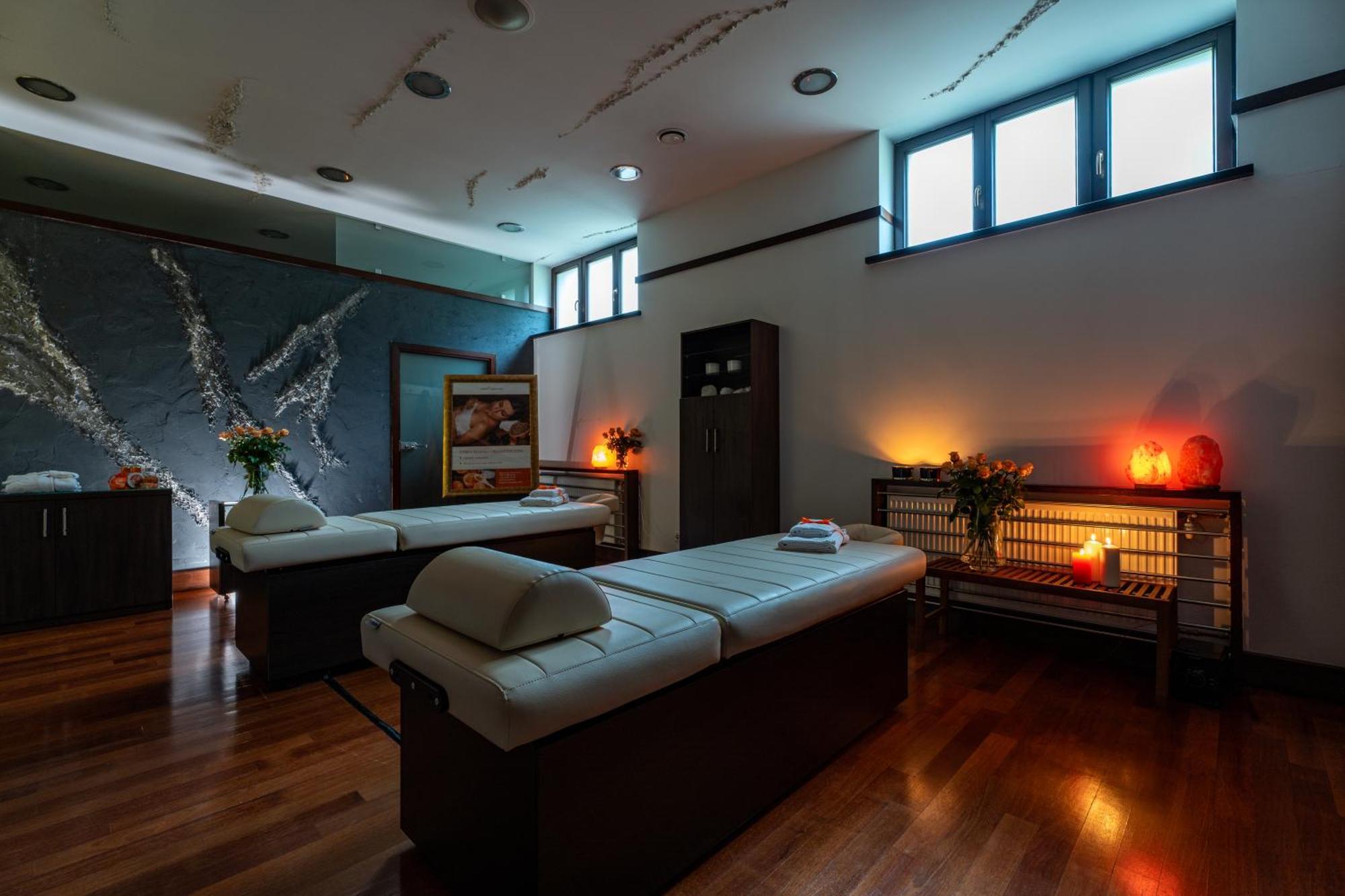 Grand Sal Hotell Wieliczka Eksteriør bilde