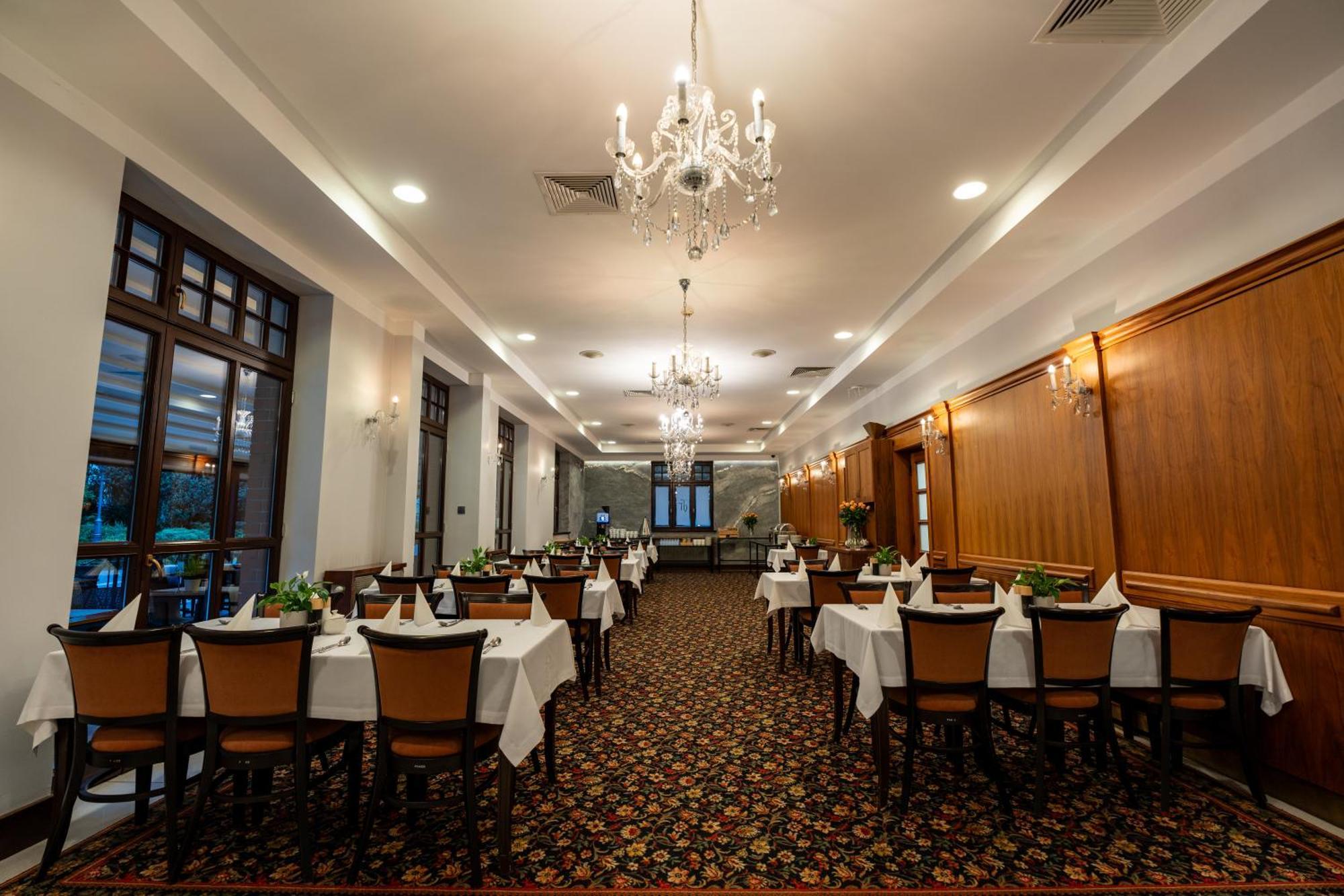 Grand Sal Hotell Wieliczka Eksteriør bilde